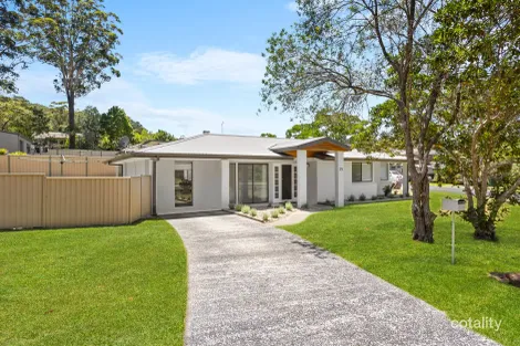 25 Fragar Ave, Wyoming, NSW 2250