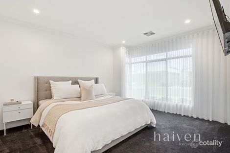 Property photo of 16 Withnell Approach Mandogalup WA 6167