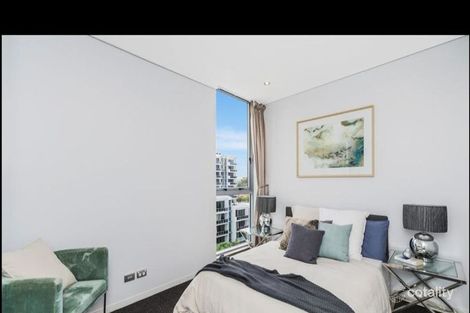 Property photo of 1002/4 Como Crescent Southport QLD 4215