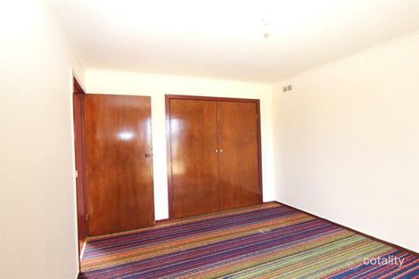 Property photo of 2/13 Lahy Street St Albans VIC 3021