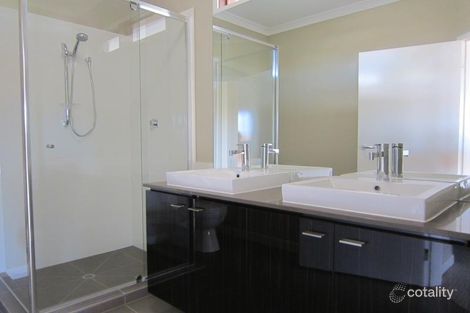 Property photo of 2 McCubbin Way Mernda VIC 3754