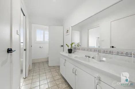 Property photo of 6 Minerva Avenue Vincentia NSW 2540