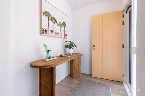 Property photo of 15 Thomas Drive Surfers Paradise QLD 4217