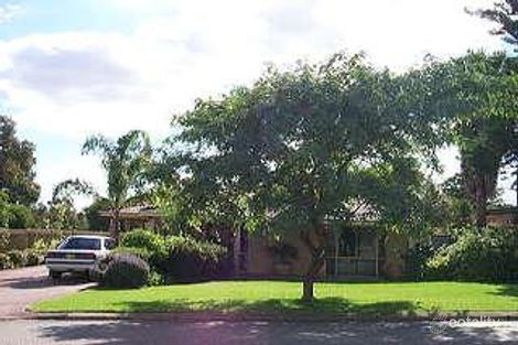 224 George St, Queens Park, WA 6107