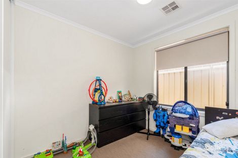 Property photo of 8 Biarritz Street Munno Para West SA 5115