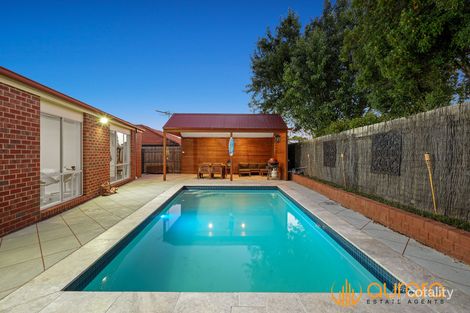 Property photo of 5 Viewmount Court Narre Warren South VIC 3805