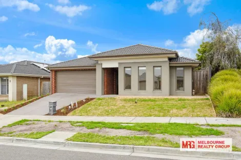 15 HOMEBUSH AVE, CRANBOURNE EAST, VIC 3977