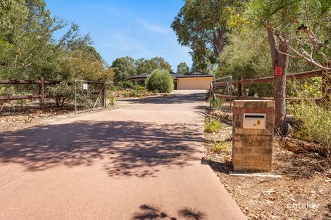 9 Darling Range Dr, Bedfordale, WA 6112