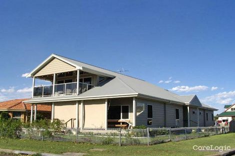 Property photo of 40 Lakeview Parade Pelican NSW 2281