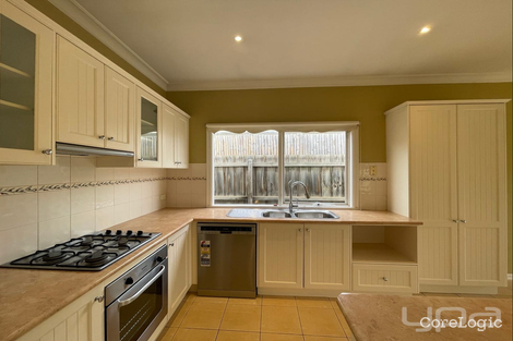 Property photo of 33 Dolphin Crescent Point Cook VIC 3030