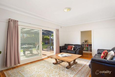 Property photo of 1 Delaigh Avenue North Curl Curl NSW 2099