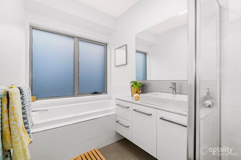Property photo of 20 Dillwynia Avenue Templestowe Lower VIC 3107