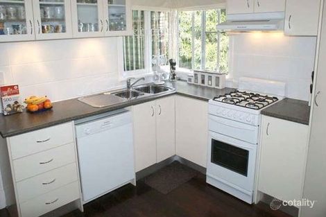 82 Laura St, Tarragindi, QLD 4121