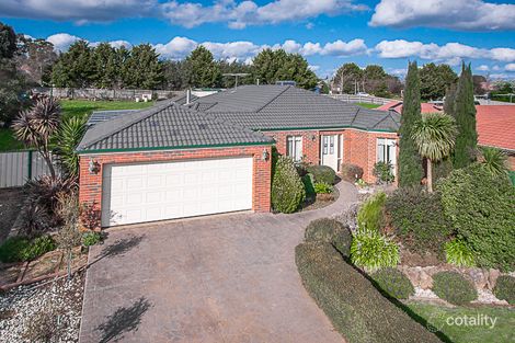 44 Robb Dr, Romsey, VIC 3434