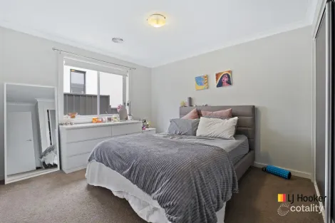 Property photo of 8 Chilton Street Casey ACT 2913