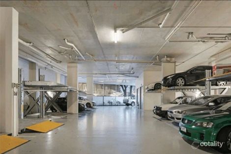 Property photo of 2/450 Main Street Kangaroo Point QLD 4169