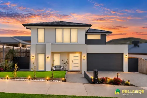 Property photo of 237 Stonehill Drive Maddingley VIC 3340