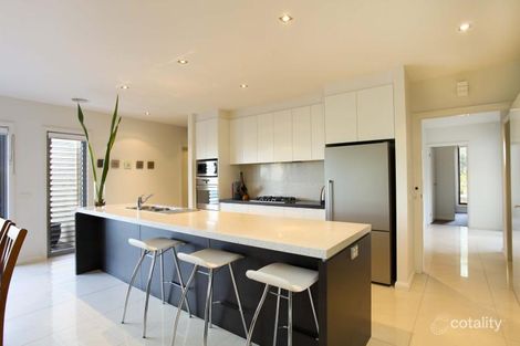 Property photo of 8 Stirling Avenue Junortoun VIC 3551