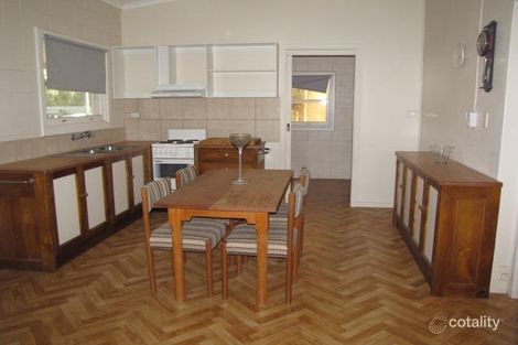 Property photo of 10 Fourth Street Loxton SA 5333