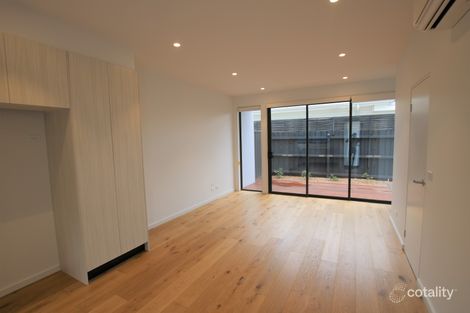 Property photo of 2/372 Gaffney Street Pascoe Vale VIC 3044