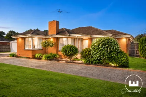 36 SCHOTTERS RD, MERNDA, VIC 3754