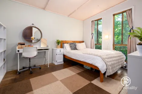 Property photo of 9 Oak Avenue Warburton VIC 3799