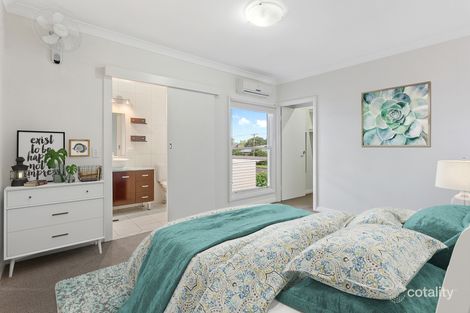 Property photo of 23 Alford Street Mount Lofty QLD 4350