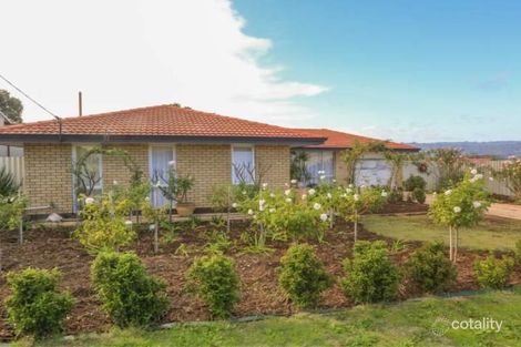 Property photo of 39 Chalfont Way Swan View WA 6056