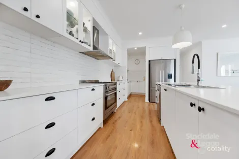 Property photo of 4 Marginata Close Inverloch VIC 3996