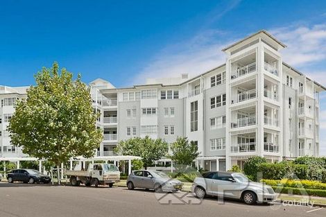 Property photo of 25/58 Village Drive Breakfast Point NSW 2137