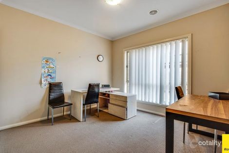Property photo of 8 Holland Crescent Truganina VIC 3029