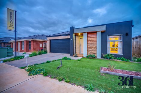 Property photo of 19 Mapleton Boulevard Melton South VIC 3338
