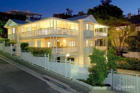 2 Wendell St, Norman Park, QLD 4170