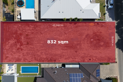 102 Crystaluna Dr, Golden Bay, WA 6174