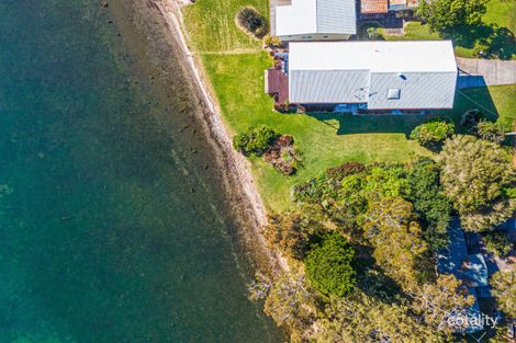 Property photo of 2 Peverill Street Mannering Park NSW 2259