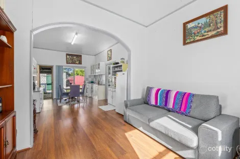 Property photo of 6 Oak Street Killarney QLD 4373