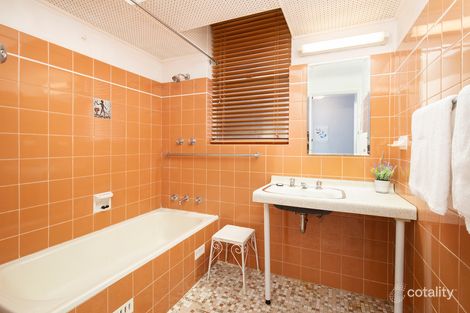 Property photo of 2/1 Mosbri Crescent The Hill NSW 2300