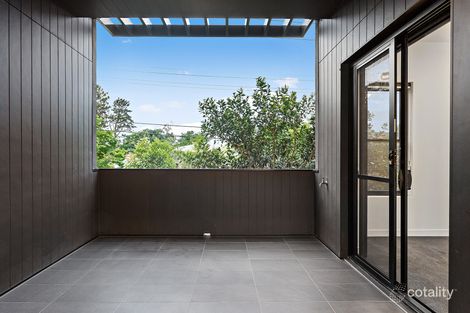Property photo of 204/133 Clarence Road Indooroopilly QLD 4068