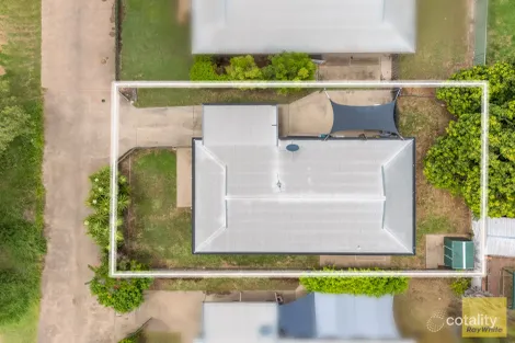 Property photo of 2/87 Roberts Street Emerald QLD 4720