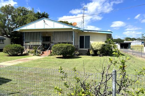 17 Queen St, Gayndah, QLD 4625