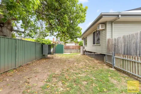 Property photo of 2/87 Roberts Street Emerald QLD 4720