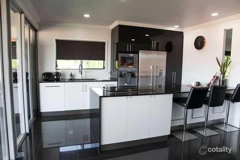 Property photo of 9 Braeside Road Emerald QLD 4720