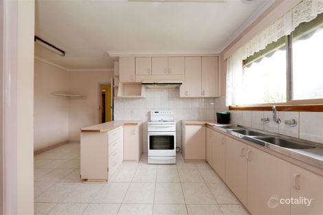 Property photo of 9 Lowen Road Glen Waverley VIC 3150