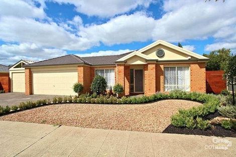 67 Lakes Dr, Craigieburn, VIC 3064
