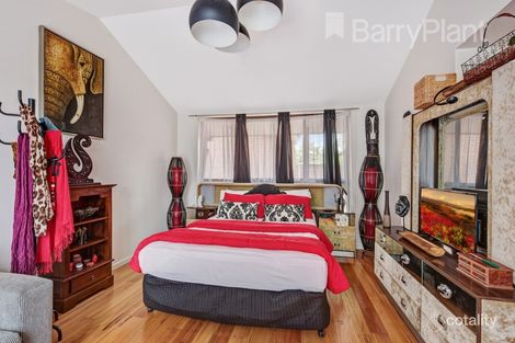 Property photo of 30 Quarbing Street Werribee VIC 3030