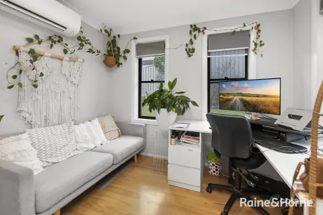 Property photo of 32 Crawford Lane Mount Hutton NSW 2290