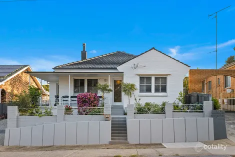 Property photo of 1/119 Mount Keira Road West Wollongong NSW 2500