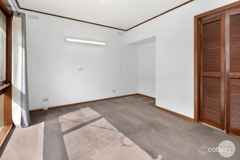 Property photo of 8 Chatham Avenue Mount Helen VIC 3350