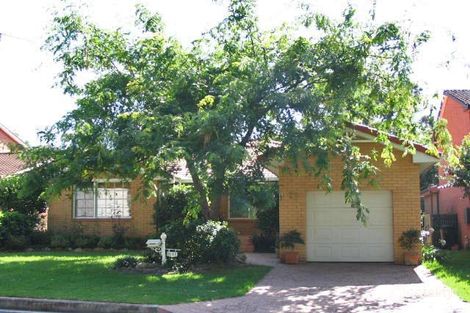 13 Whelan Ave, Figtree, NSW 2525