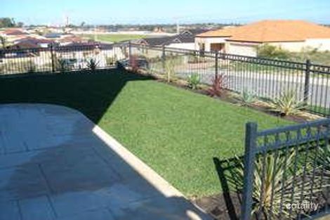 Property photo of 13 Seascape View Yangebup WA 6164